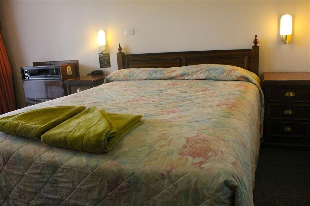Bushman'S Motor Inn Литгоу Екстериор снимка