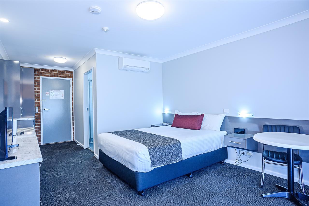 Bushman'S Motor Inn Литгоу Екстериор снимка